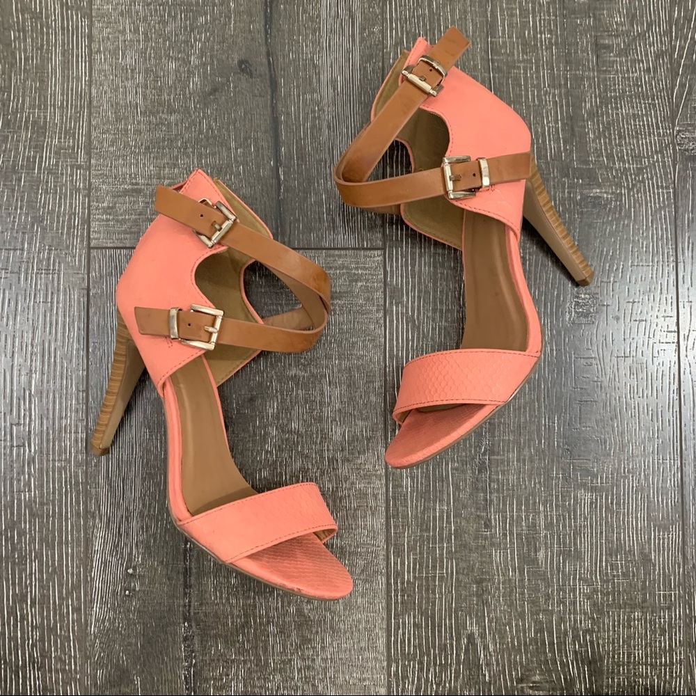 Women’s coral and brown heel